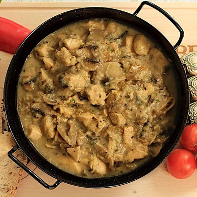 Lucky Food tejszínes gombás csirkeragu 1 kg gyorsfagyasztott