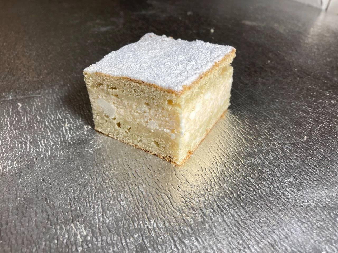 Készresütött túrós pite 100g (24 db)