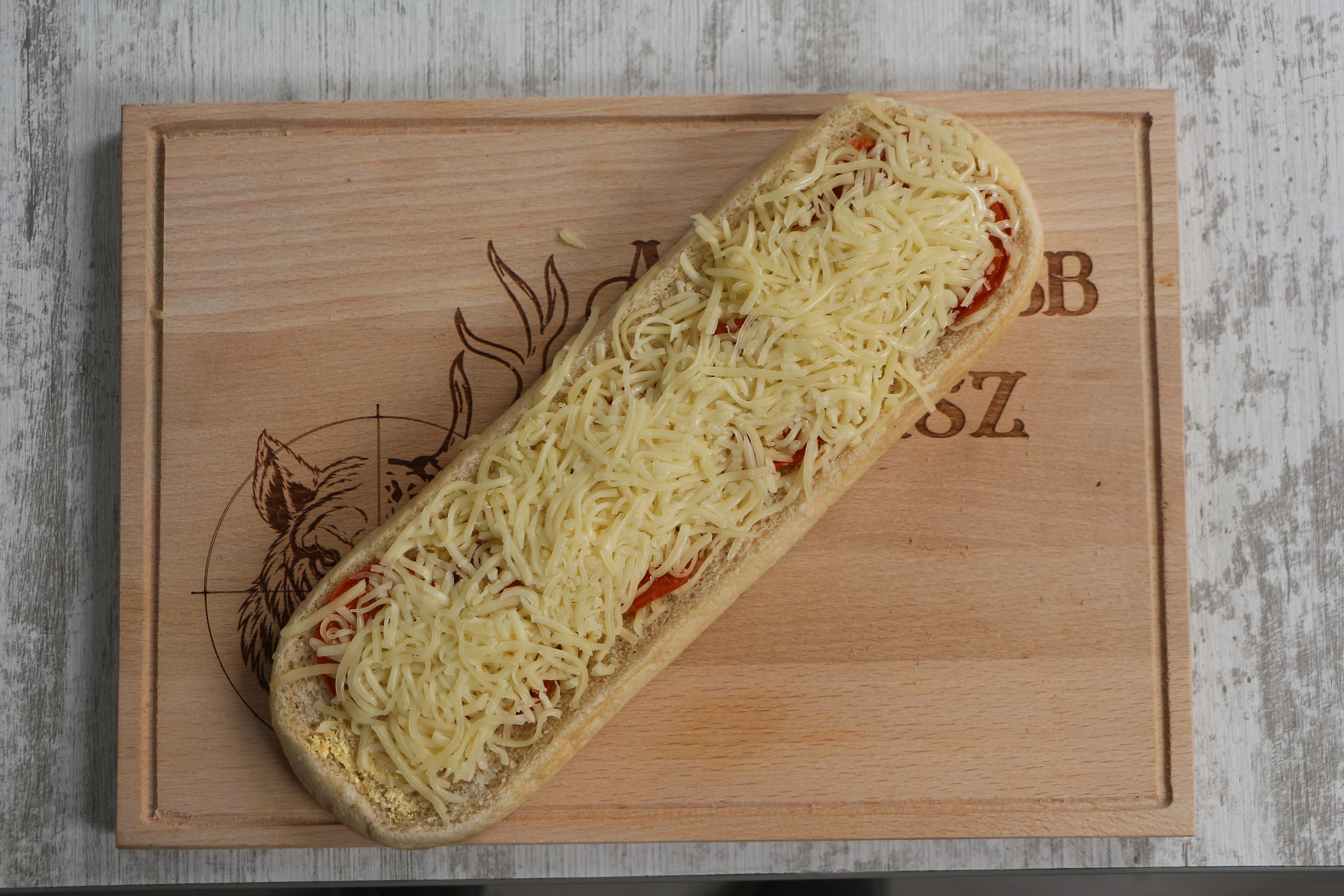 Lucky Food Paprikás szeletes - sajtos óriásbagett (gyf.) (20 db)